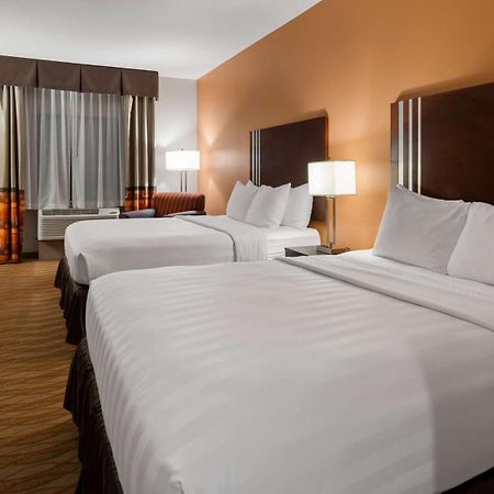 Best Western Plus Spring Inn & Suites Exterior photo